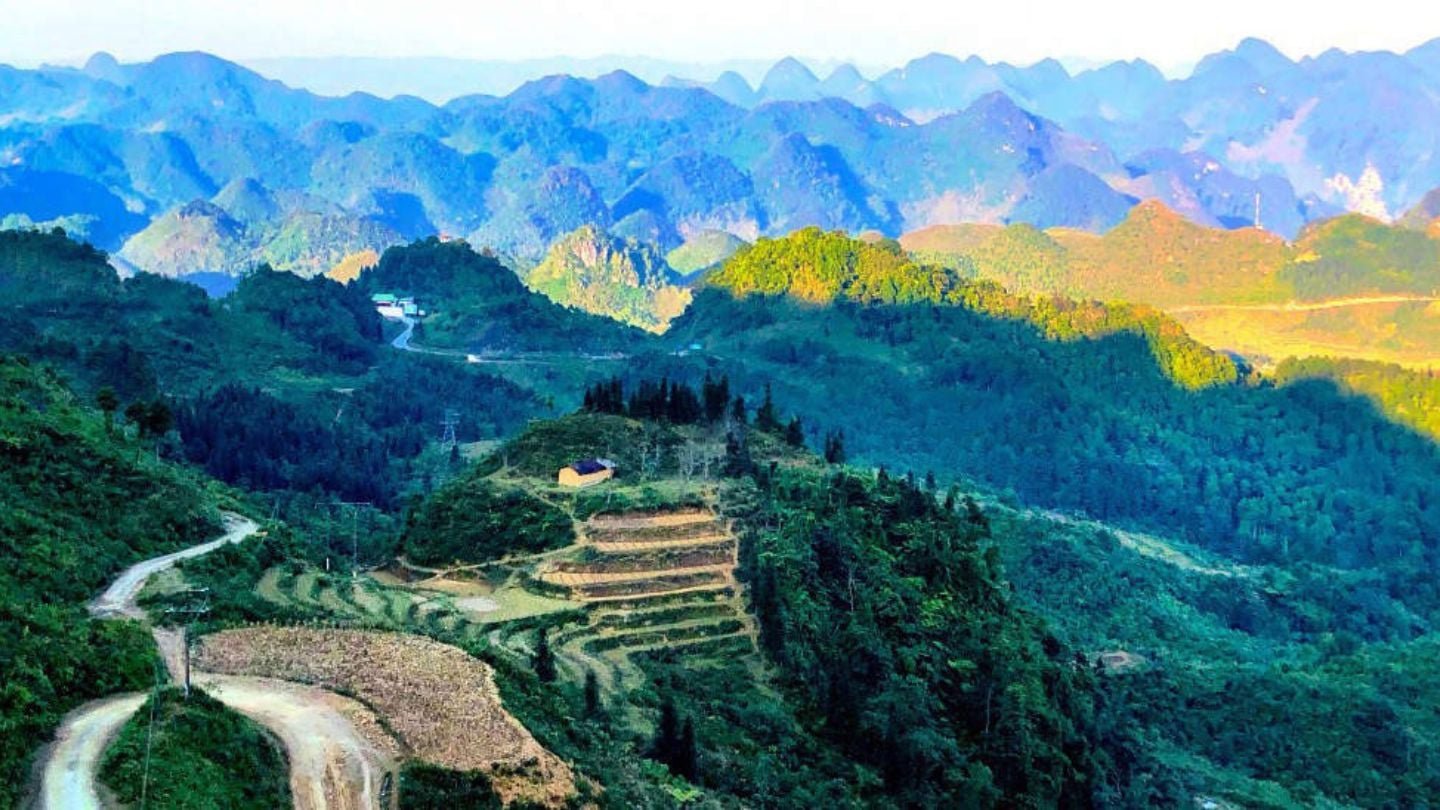 1773583639_best Ha Giang cycling tour Vietnam.jpg